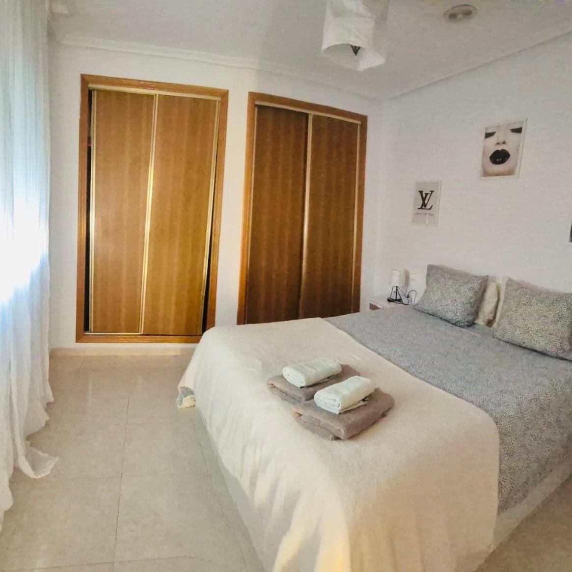 Apartamento The Prestige Torrevieja Atico Con Barbecoa Exterior foto